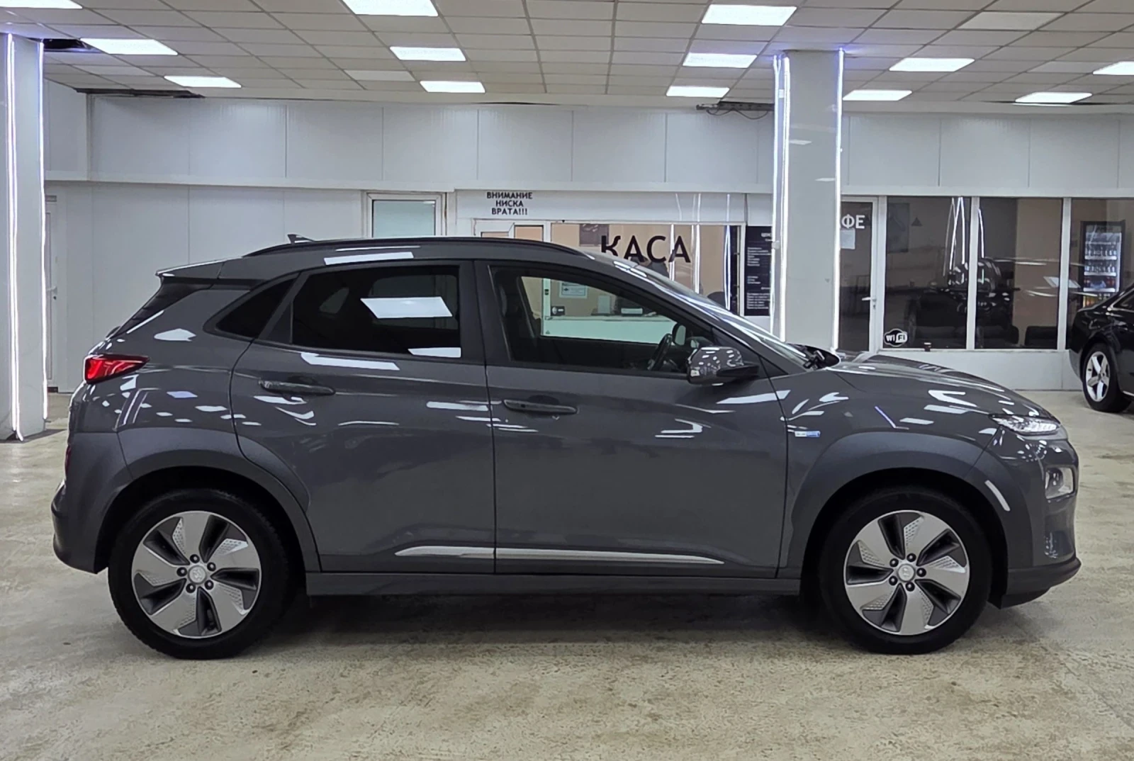Hyundai Kona 64KWh/Premium/SOH100%, снимка 2 - Автомобили и джипове - 53758574