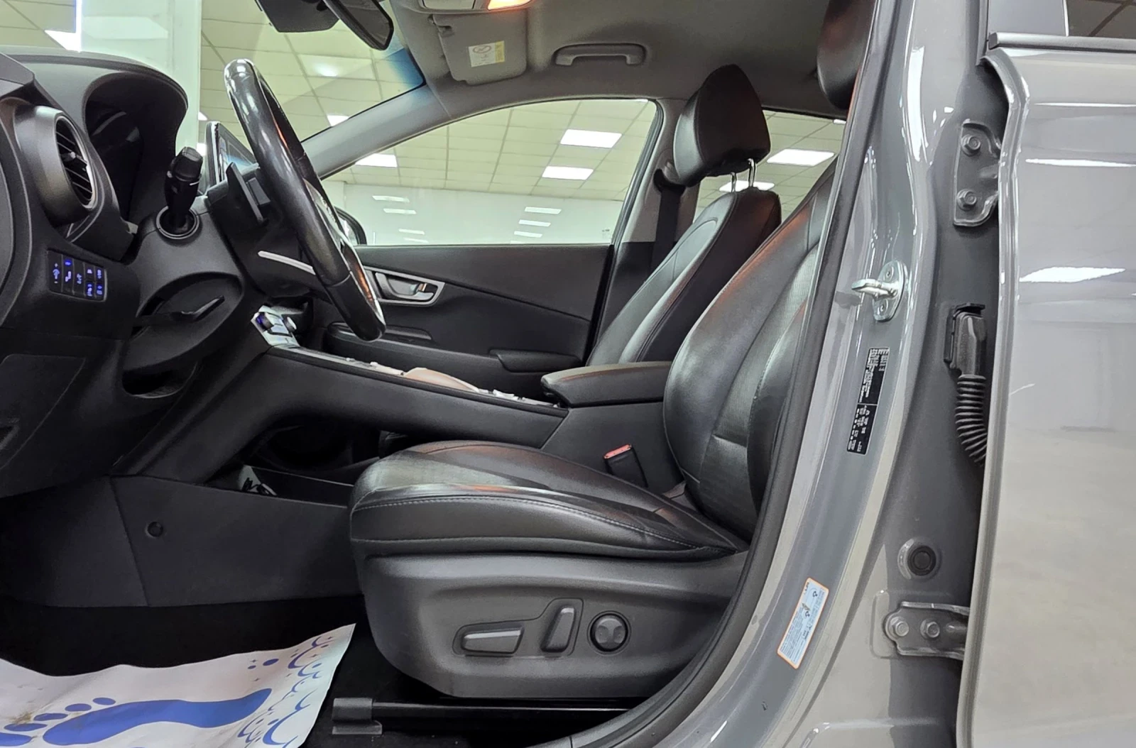 Hyundai Kona 64KWh/Premium/SOH100%, снимка 7 - Автомобили и джипове - 53758574