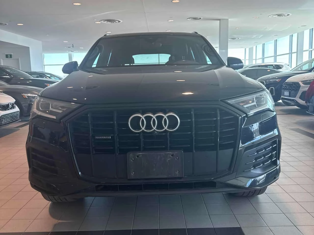 Audi Q7 * Komfort * PANO * 360 * CARFAX, снимка 6 - Автомобили и джипове - 54006113