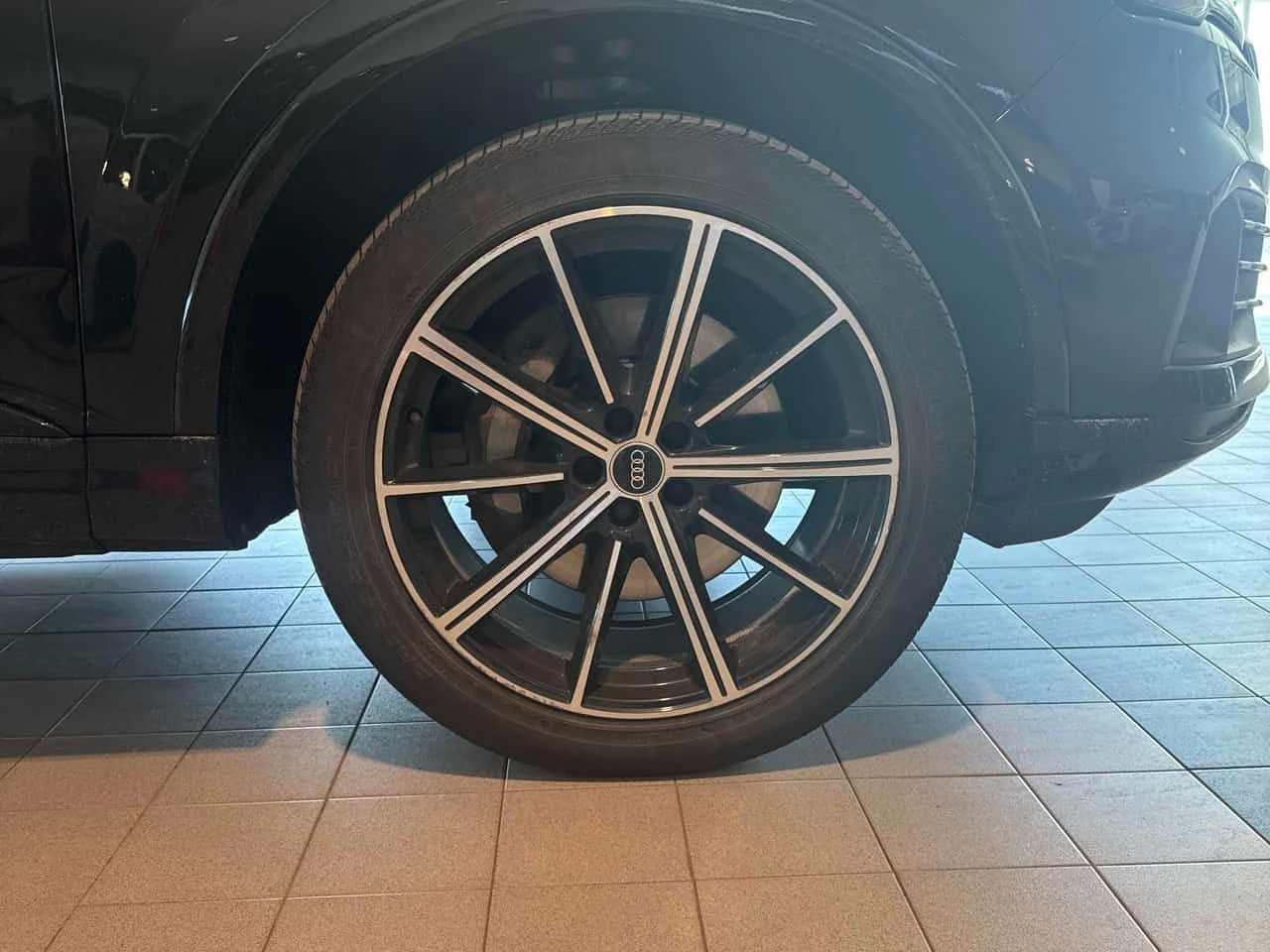 Audi Q7 * Komfort * PANO * 360 * CARFAX, снимка 7 - Автомобили и джипове - 54006113