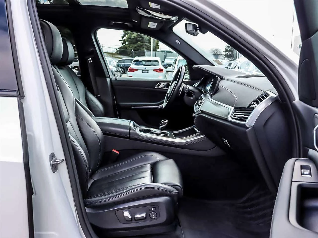 BMW X5 * xDrive40i * CARFAX *  Фиксирана цена до България, снимка 12 - Автомобили и джипове - 54218332