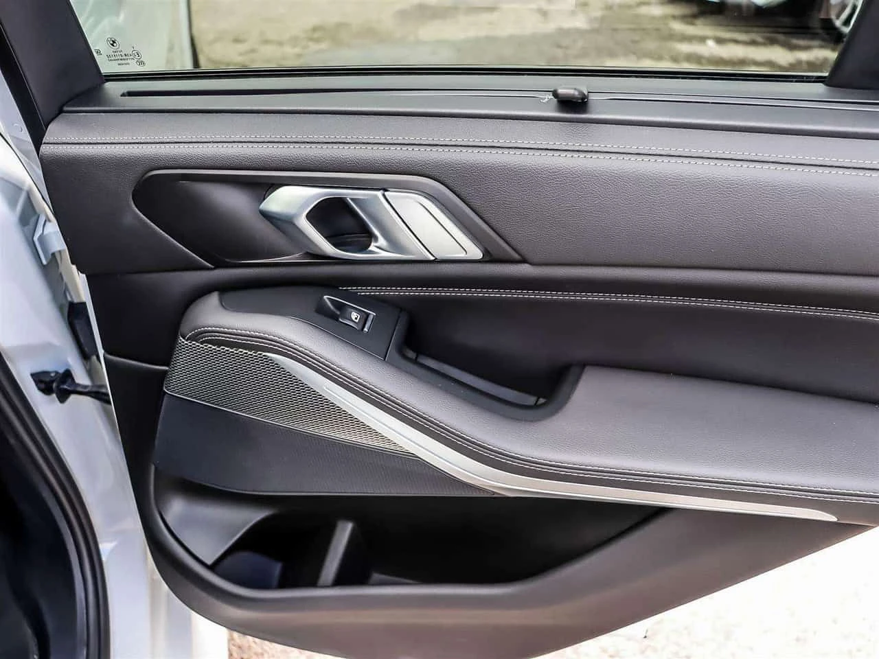 BMW X5 * xDrive40i * CARFAX *  Фиксирана цена до България, снимка 13 - Автомобили и джипове - 54218332