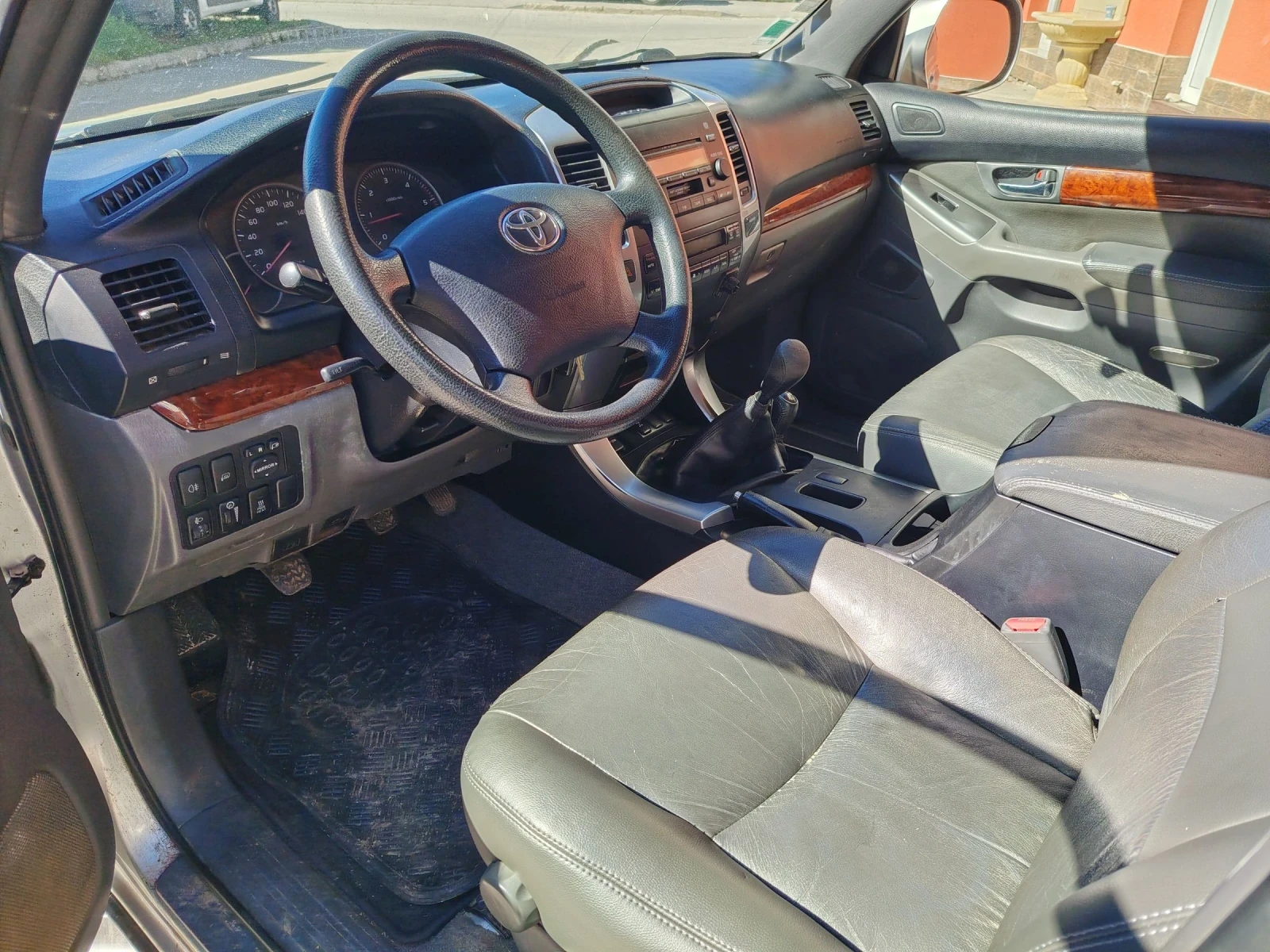 Toyota Land cruiser, снимка 4 - Автомобили и джипове - 54348017
