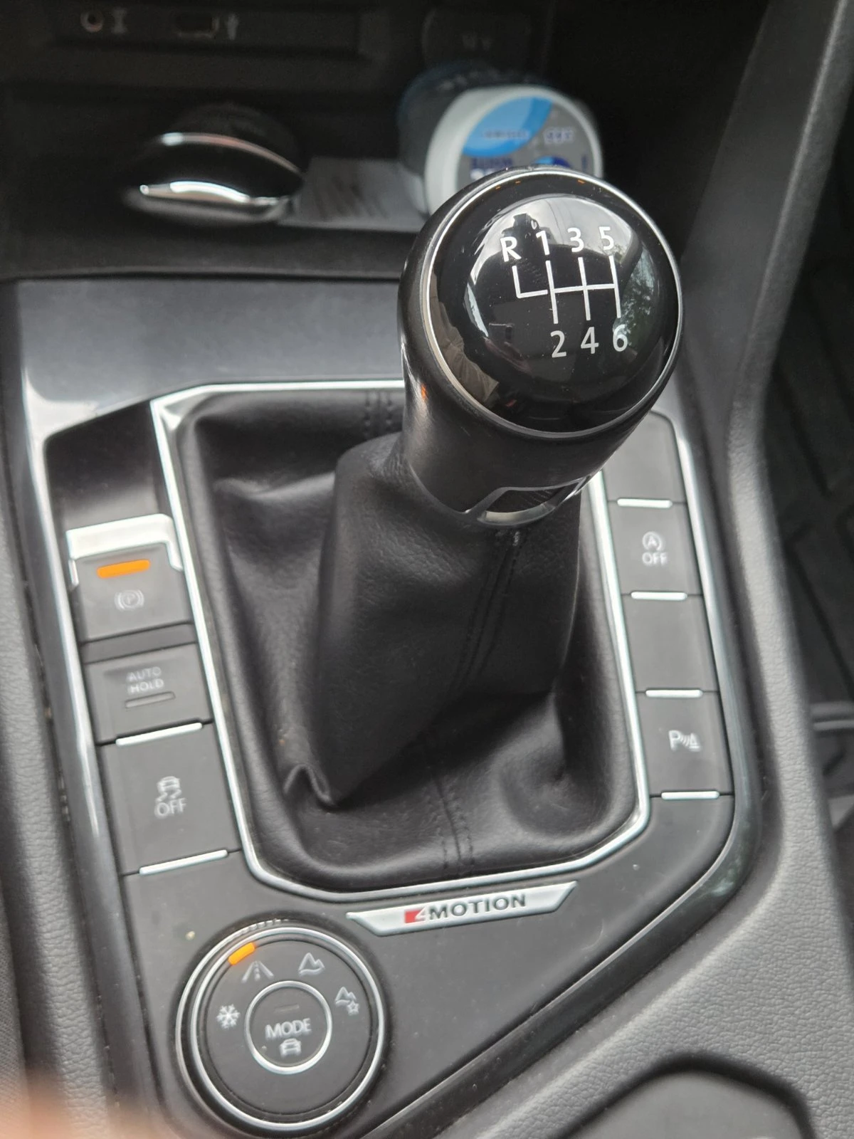 VW Tiguan 2.0-TDI* 4motion* ful, снимка 5 - Автомобили и джипове - 54360010