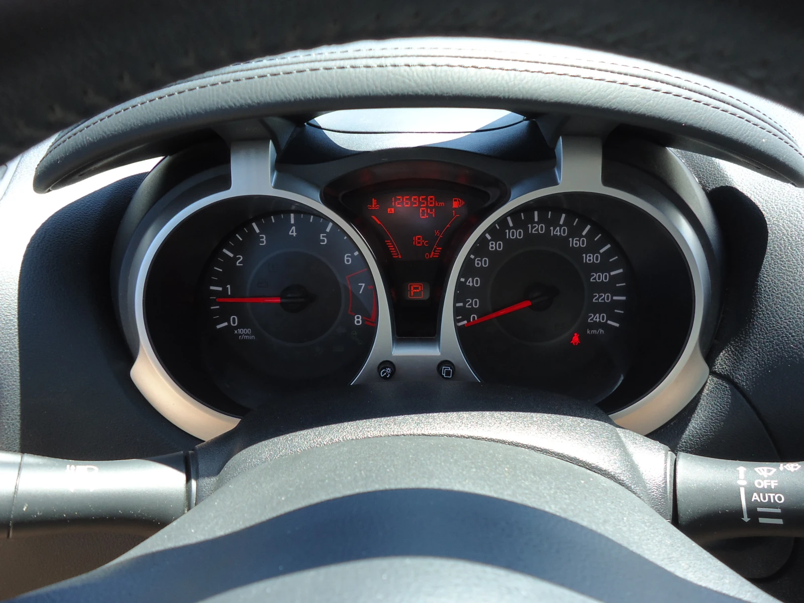 Nissan Juke 1.6I АВТОМАТИК 360 КАМЕРИ НАВИГАЦИЯ KEYLESS, снимка 14 - Автомобили и джипове - 54720065