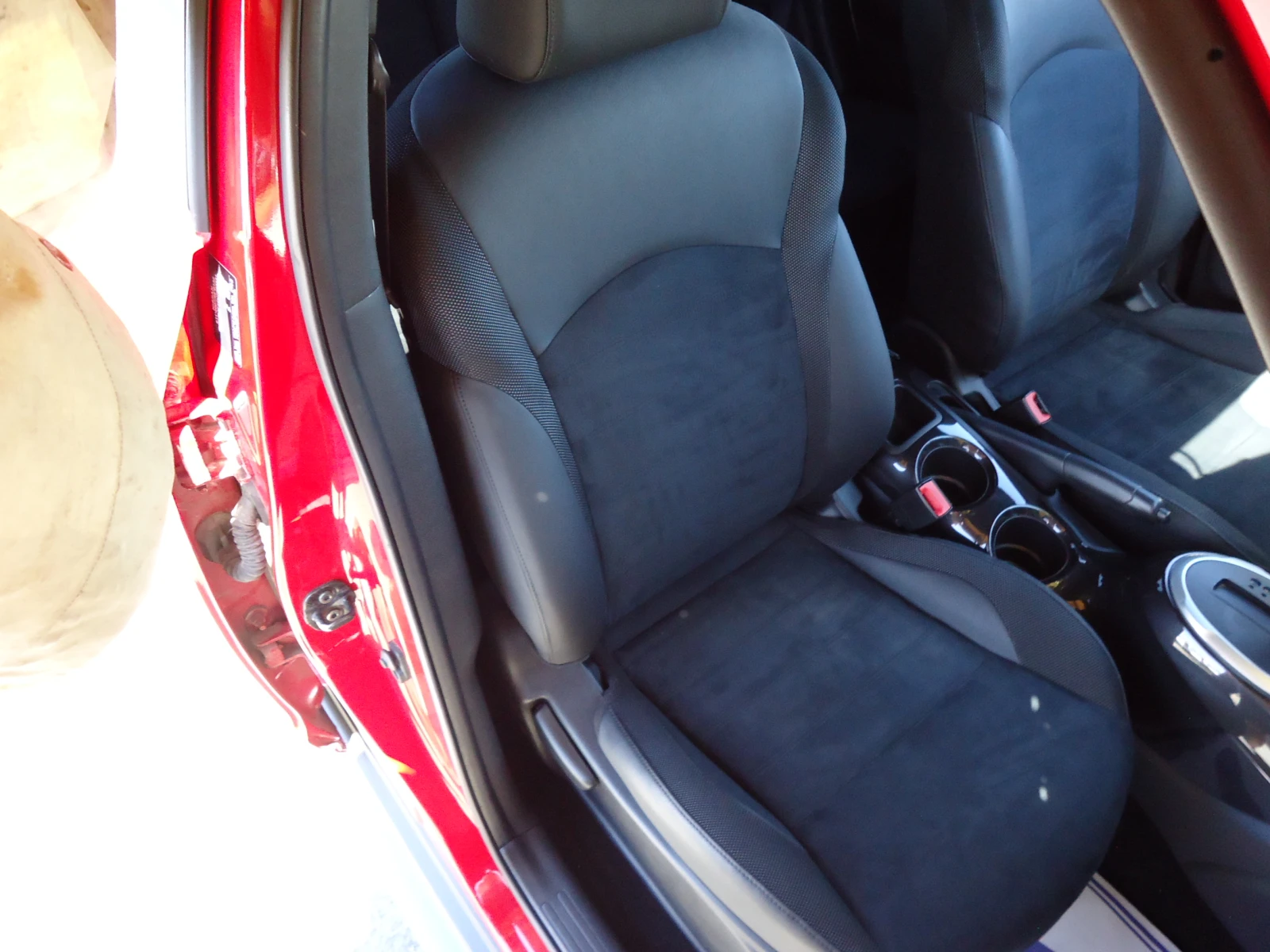 Nissan Juke 1.6I АВТОМАТИК 360 КАМЕРИ НАВИГАЦИЯ KEYLESS, снимка 12 - Автомобили и джипове - 54720065