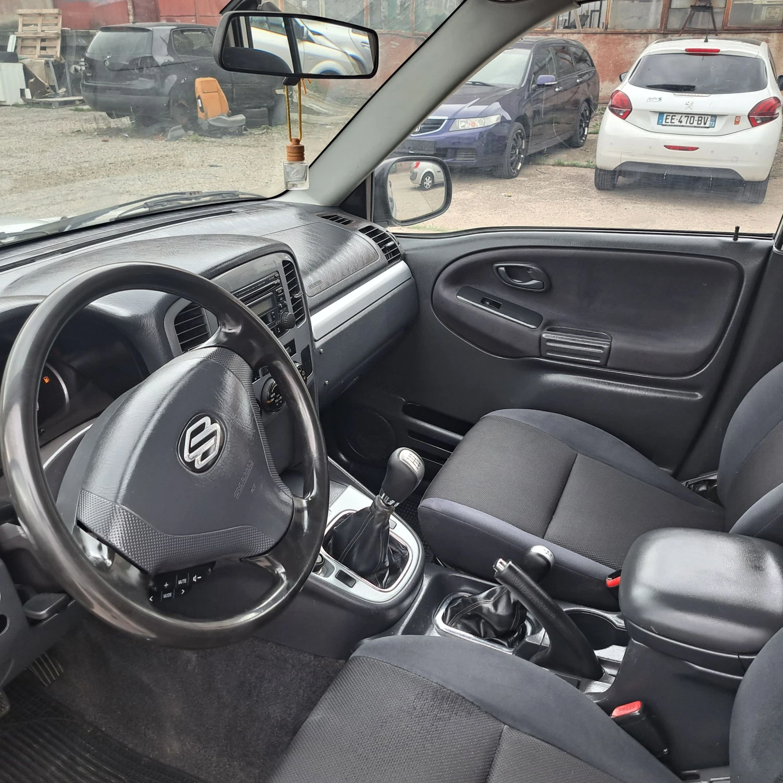 Suzuki Grand vitara 20.HDI, снимка 11 - Автомобили и джипове - 55086355