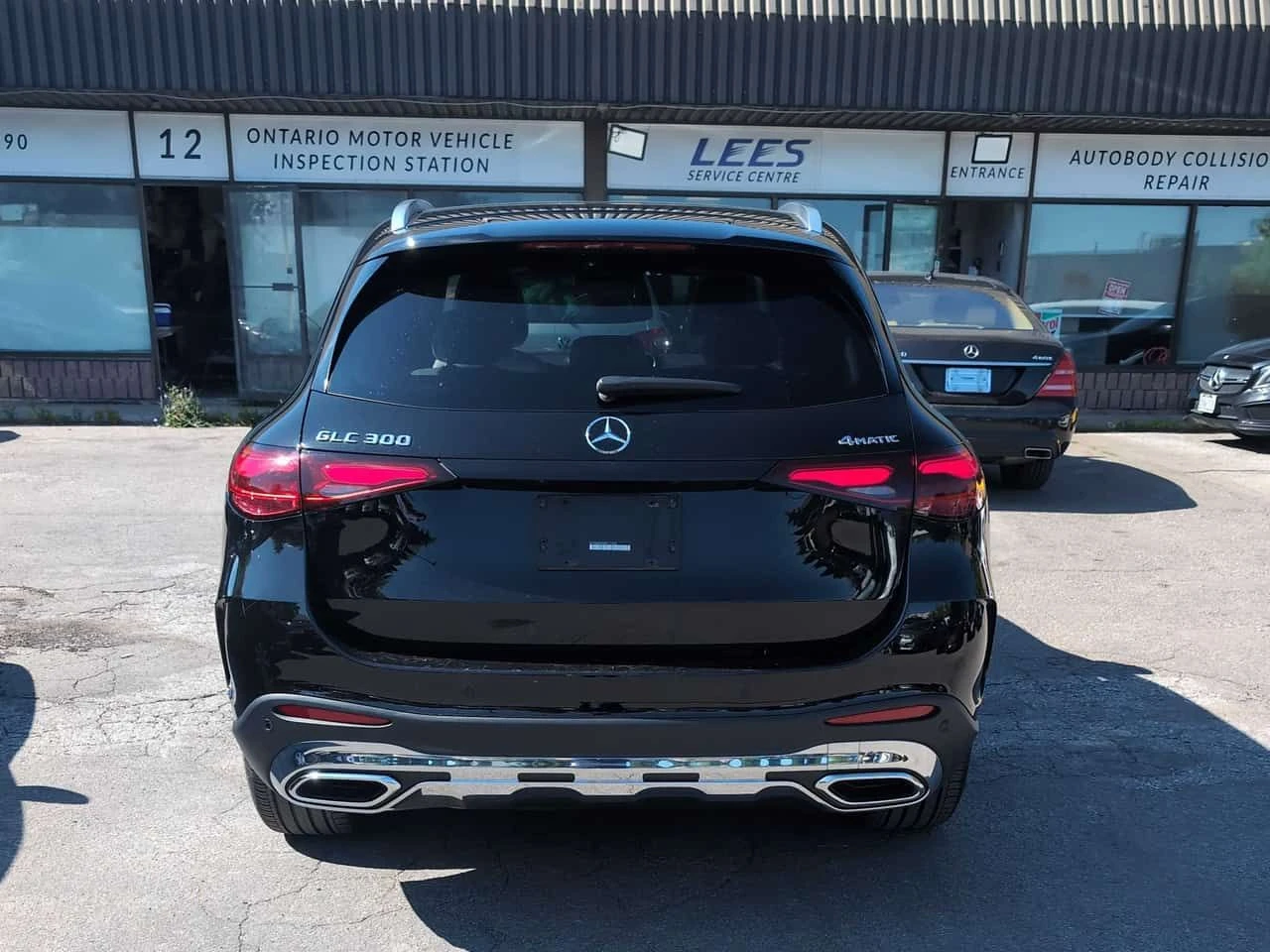 Mercedes-Benz GLC 300 AMG 4MATIC/360/ПАНОРАМА/ПОДГРЕВИ, снимка 5 - Автомобили и джипове - 55239992