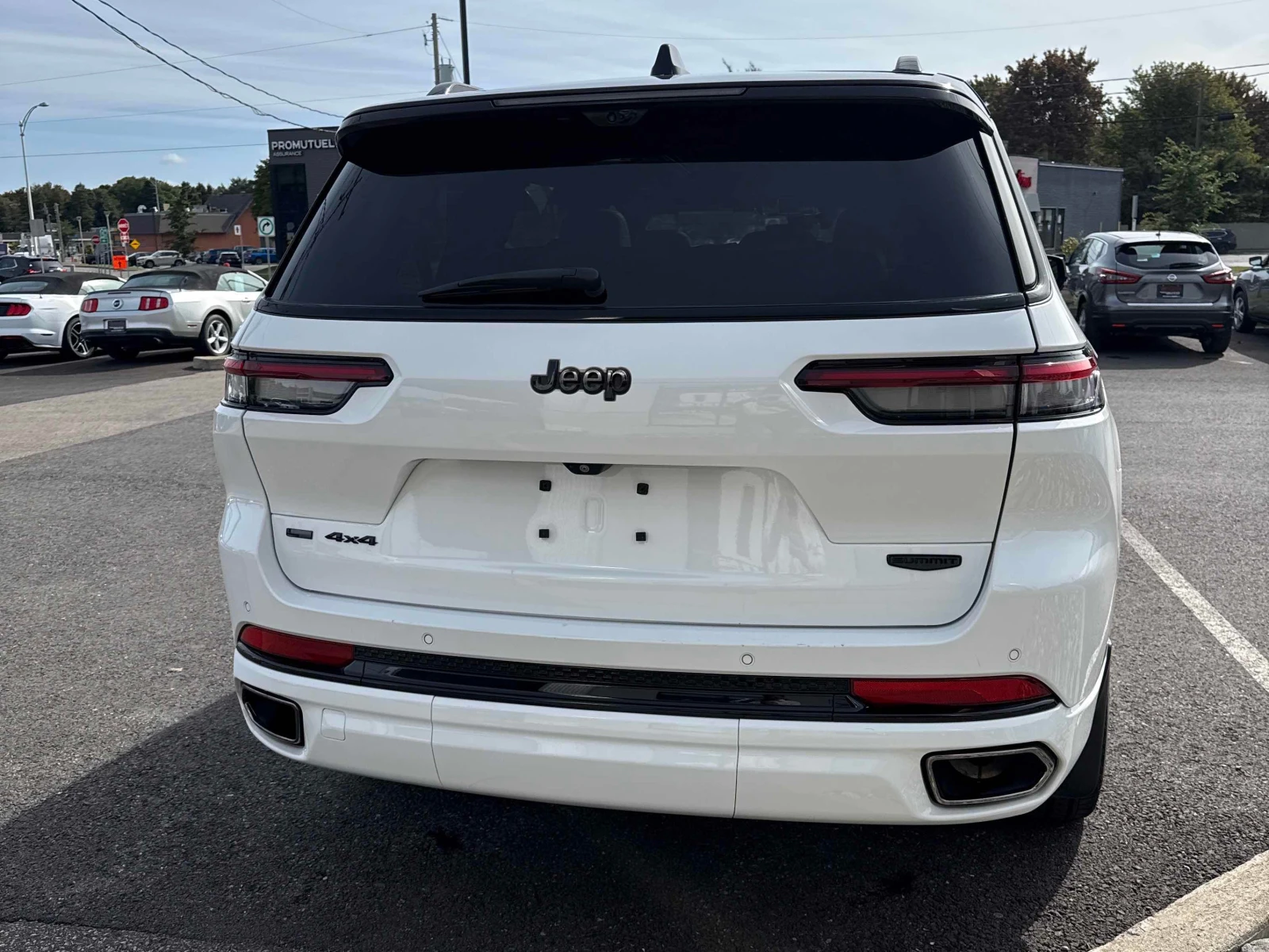 Jeep Grand cherokee Summit Reserve | CARFAX | АВТОФИНАНСИРАНЕ, снимка 5 - Автомобили и джипове - 56088048