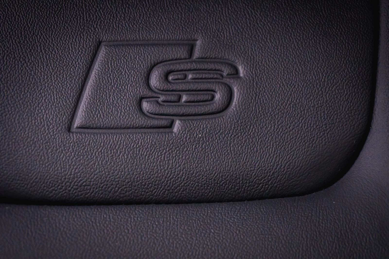 Audi Q8 50 TDI quattro S line | 14 000 км, снимка 15 - Автомобили и джипове - 56258723