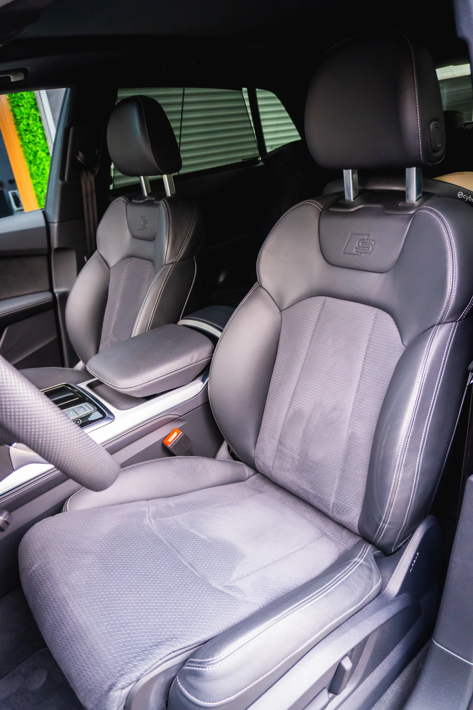 Audi Q8 50 TDI quattro S line | 14 000 км, снимка 8 - Автомобили и джипове - 56258723
