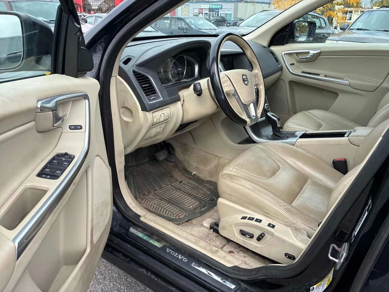 Volvo XC60  T5 Premier Plus / CARFAX / ���������� | Mobile.bg � ����������� 5