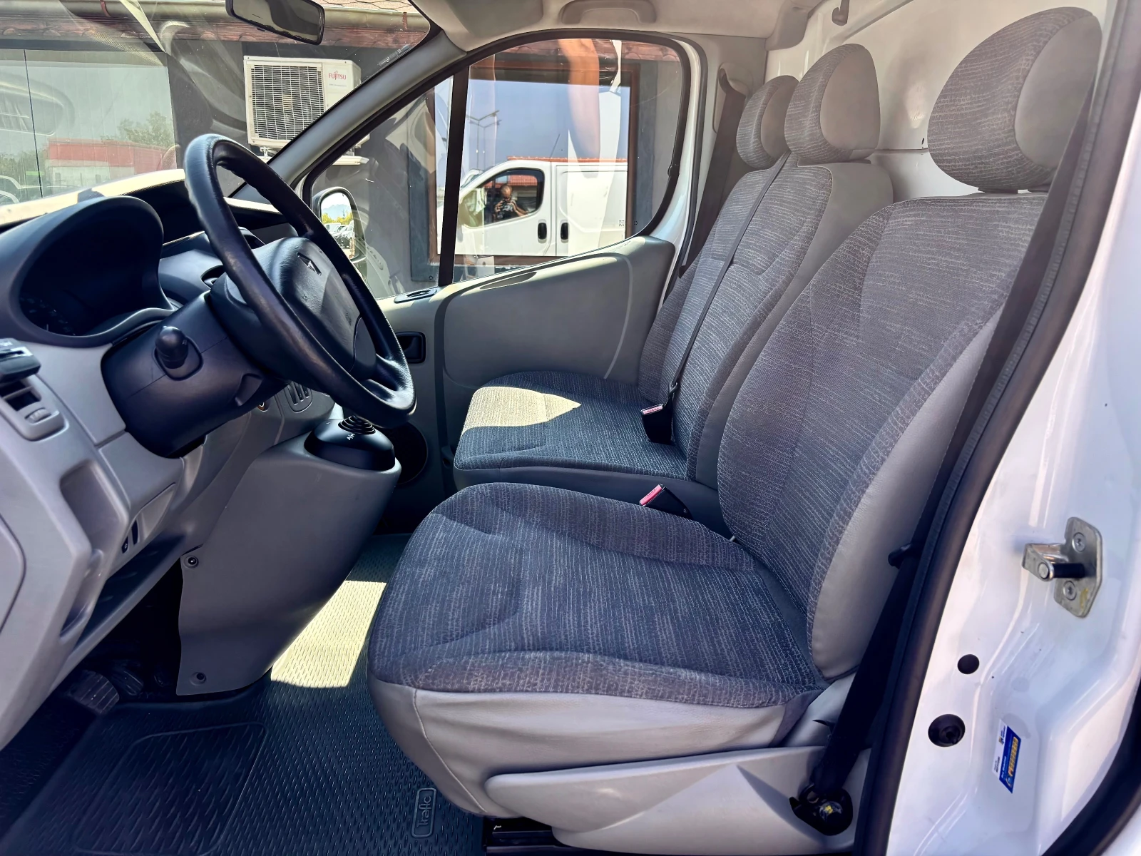 Renault Trafic, снимка 11 - Бусове и автобуси - 55788429