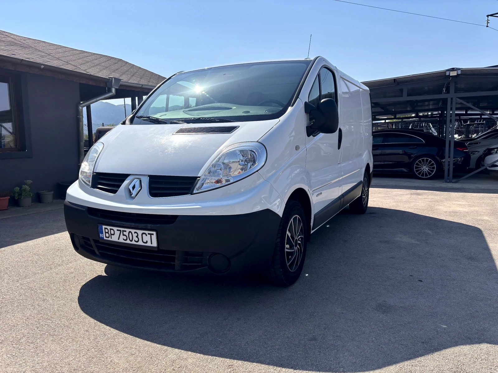 Renault Trafic, снимка 3 - Бусове и автобуси - 55788429