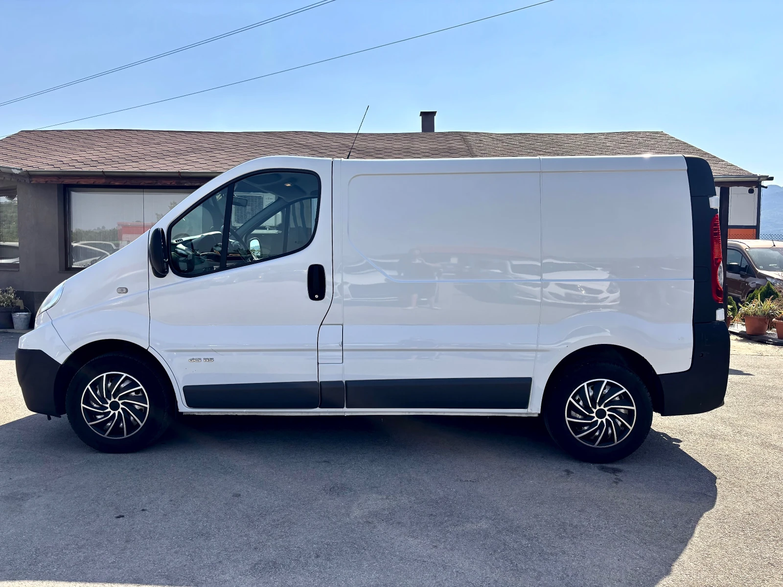 Renault Trafic, снимка 5 - Бусове и автобуси - 55788429