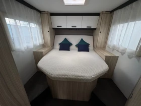Кемпер Adria Sunliving S72 DC Automatic , снимка 8