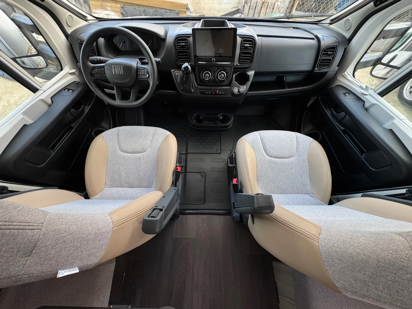 Кемпер Adria Sunliving S72 DC Automatic , снимка 15 - Каравани и кемпери - 54691174