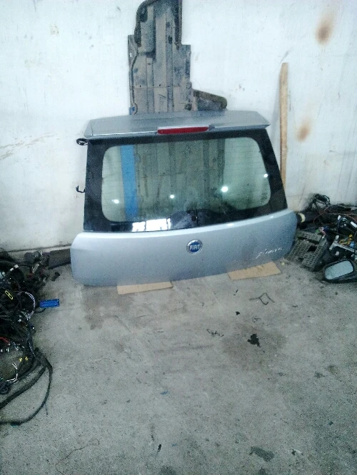 капак заден фиат пунто 