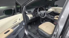 Toyota Sienna HYBRID* ПОДГРЕВ* ОБДУХВАНЕ* 360, снимка 9