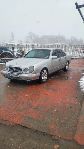     Mercedes-Benz E 250 2.5d