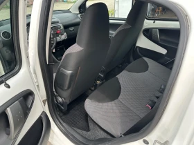 Обява за продажба на Toyota Aygo Автоматик ~10 500 лв. - изображение 10