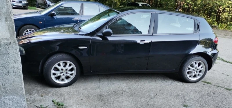 Alfa Romeo 147, снимка 2 - Автомобили и джипове - 47301796