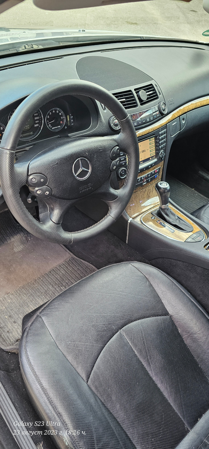 Mercedes-Benz E 500, снимка 11 - Автомобили и джипове - 45203490