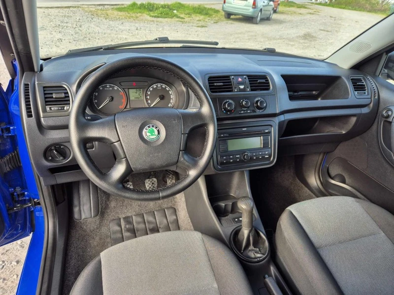 Skoda Fabia 1.2i, снимка 14 - Автомобили и джипове - 45146799