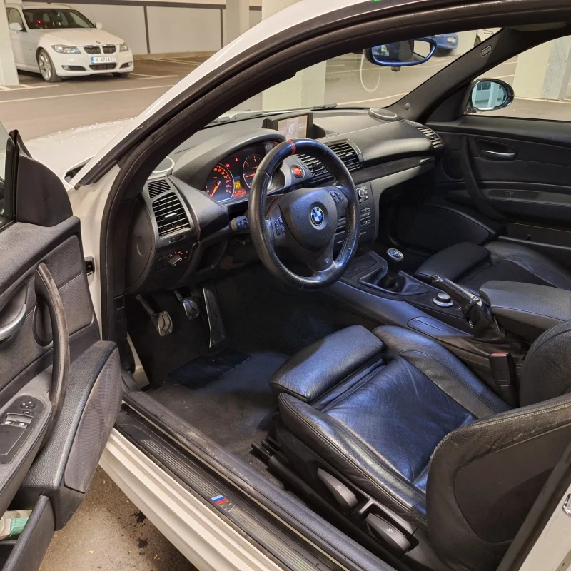 BMW 123 M-PACK NAVI RECARO BI-XENON, снимка 9 - Автомобили и джипове - 47635175