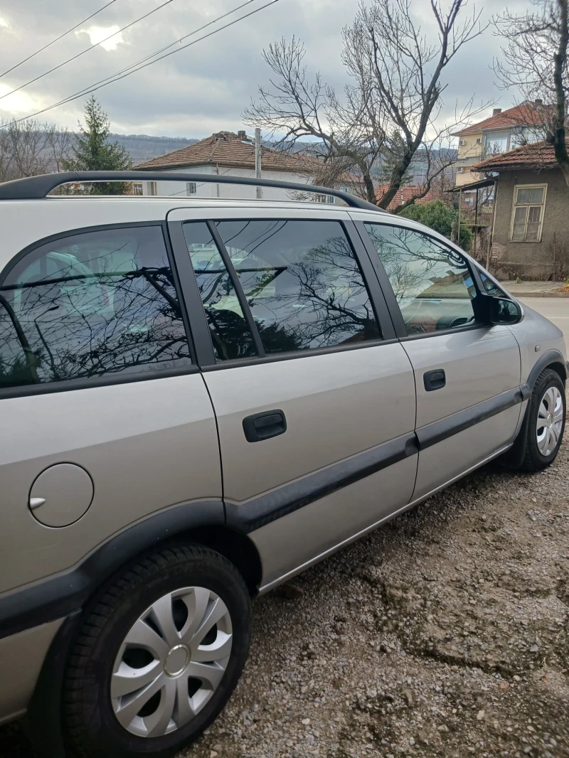 Opel Zafira, снимка 4 - Автомобили и джипове - 48729225