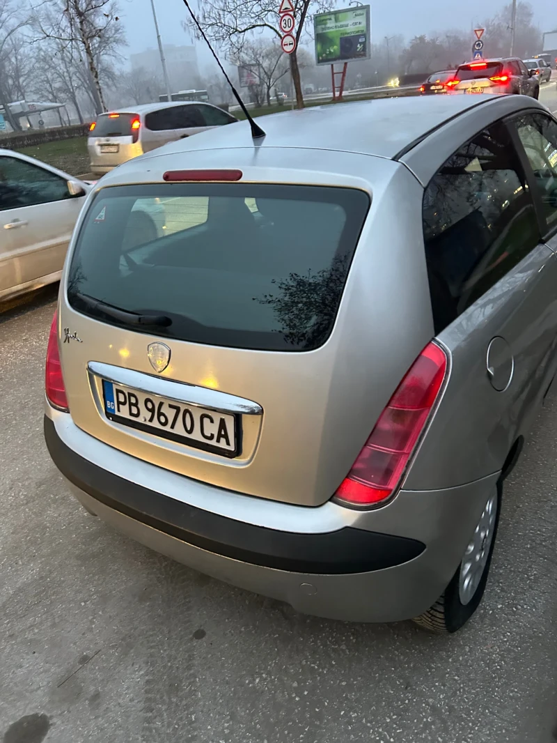 Lancia Ypsilon, снимка 4 - Автомобили и джипове - 48892836