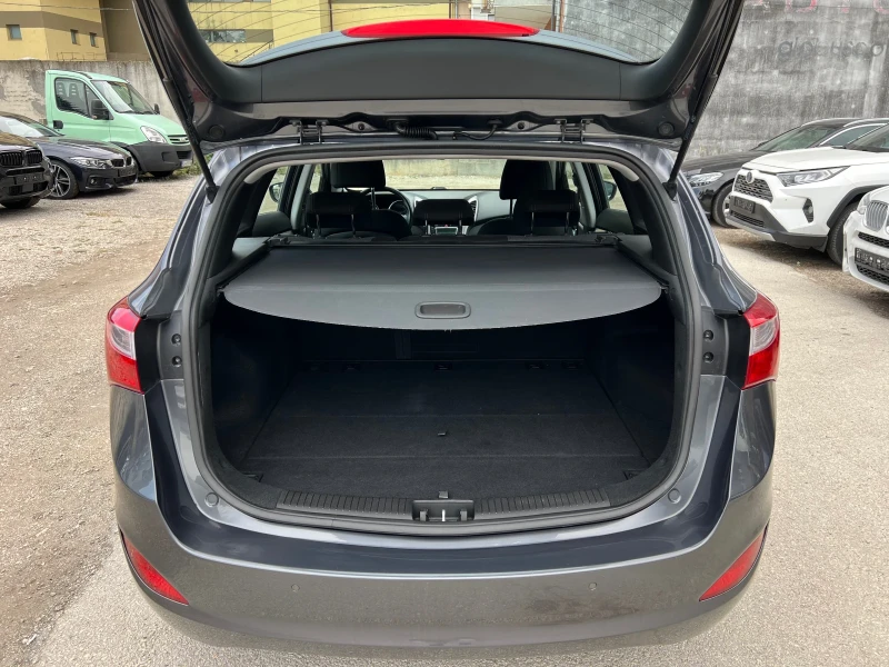 Hyundai I30 1.6CRDi, ШВЕЙЦАРИЯ, снимка 5 - Автомобили и джипове - 51460763