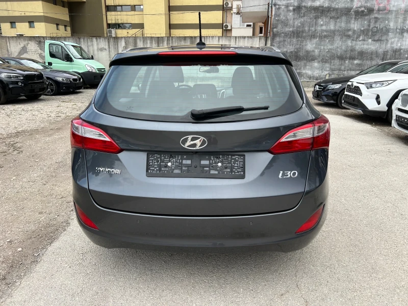Hyundai I30 1.6CRDi, ШВЕЙЦАРИЯ, снимка 4 - Автомобили и джипове - 51460763