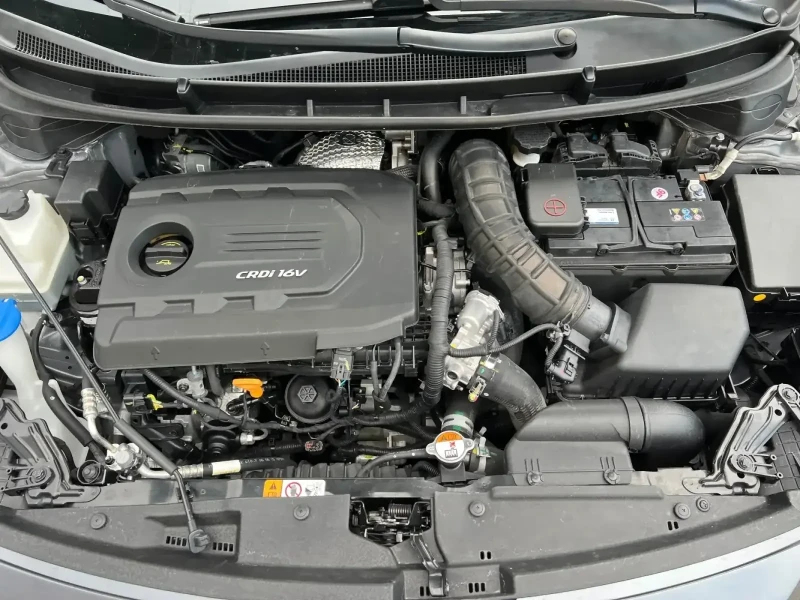 Hyundai I30 1.6CRDi, ШВЕЙЦАРИЯ, снимка 17 - Автомобили и джипове - 51460763