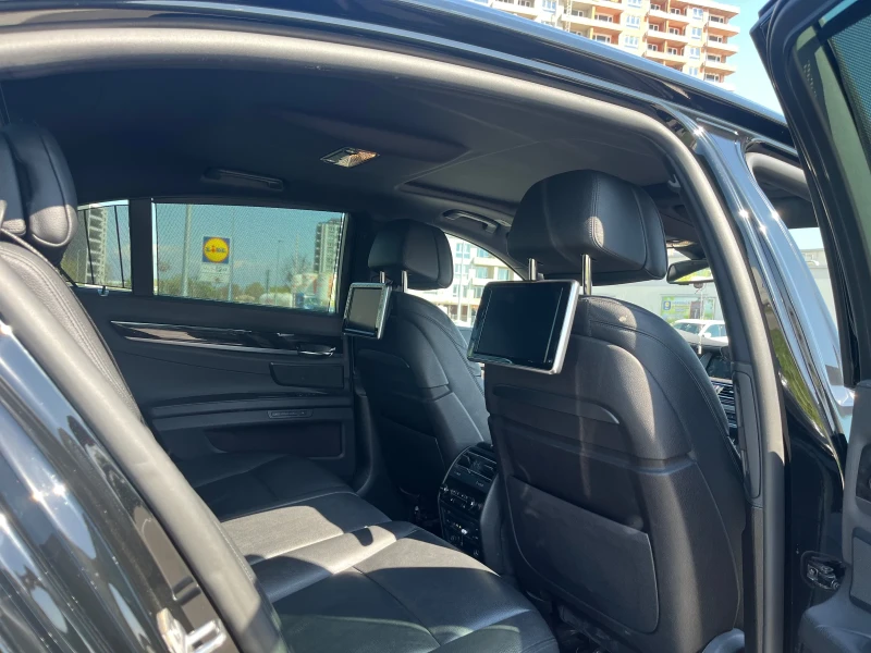BMW 750 X drive , снимка 8 - Автомобили и джипове - 51853435