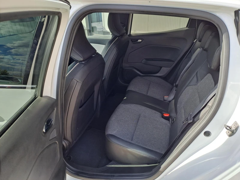 Renault Clio 1.0 TCe 90 k.c. AUTOMATIC Коледен Бонус 6%, снимка 10 - Автомобили и джипове - 51920885