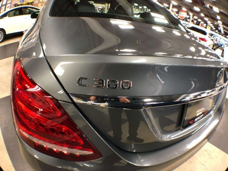 Mercedes-Benz C 300 * CARFAX * ЦЕНА ДО БГ, снимка 14 - Автомобили и джипове - 53254473
