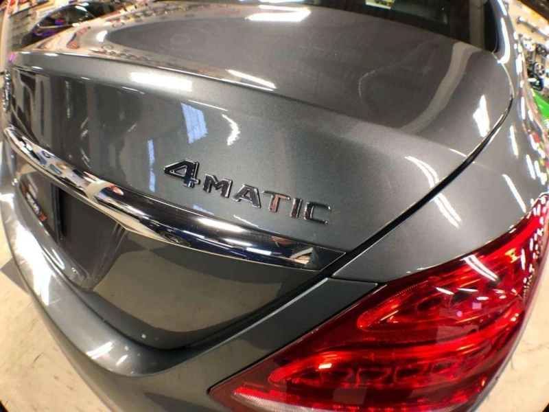 Mercedes-Benz C 300 * CARFAX * ЦЕНА ДО БГ, снимка 12 - Автомобили и джипове - 53254473