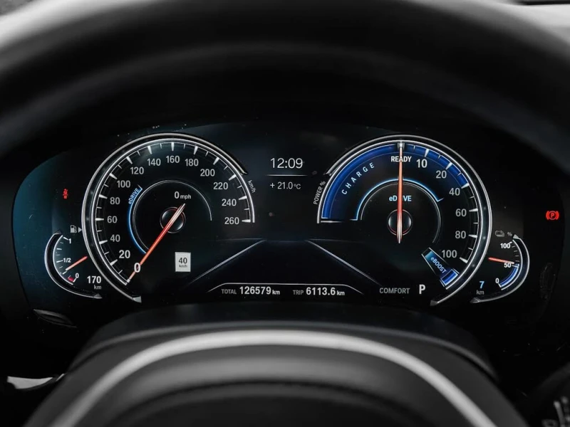 BMW 530E * Harmon&Kardon* * HeadUp* AвтоКредит* (ЦЕНА ДО БГ, снимка 8 - Автомобили и джипове - 53434496