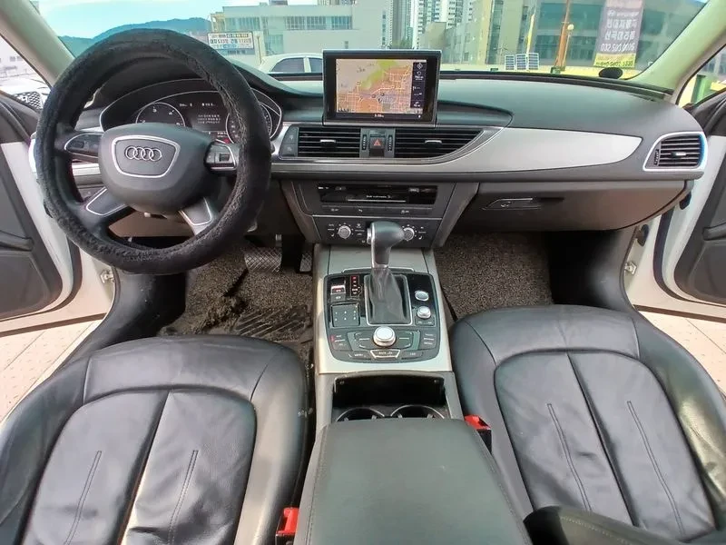 Audi A6 2.0 TDI, снимка 10 - Автомобили и джипове - 55048122