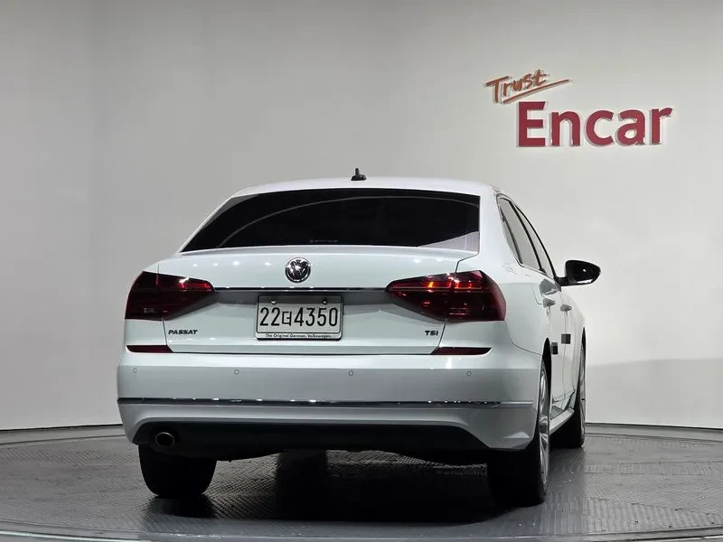 VW Passat 2.0 TSI , снимка 4 - Автомобили и джипове - 55720451