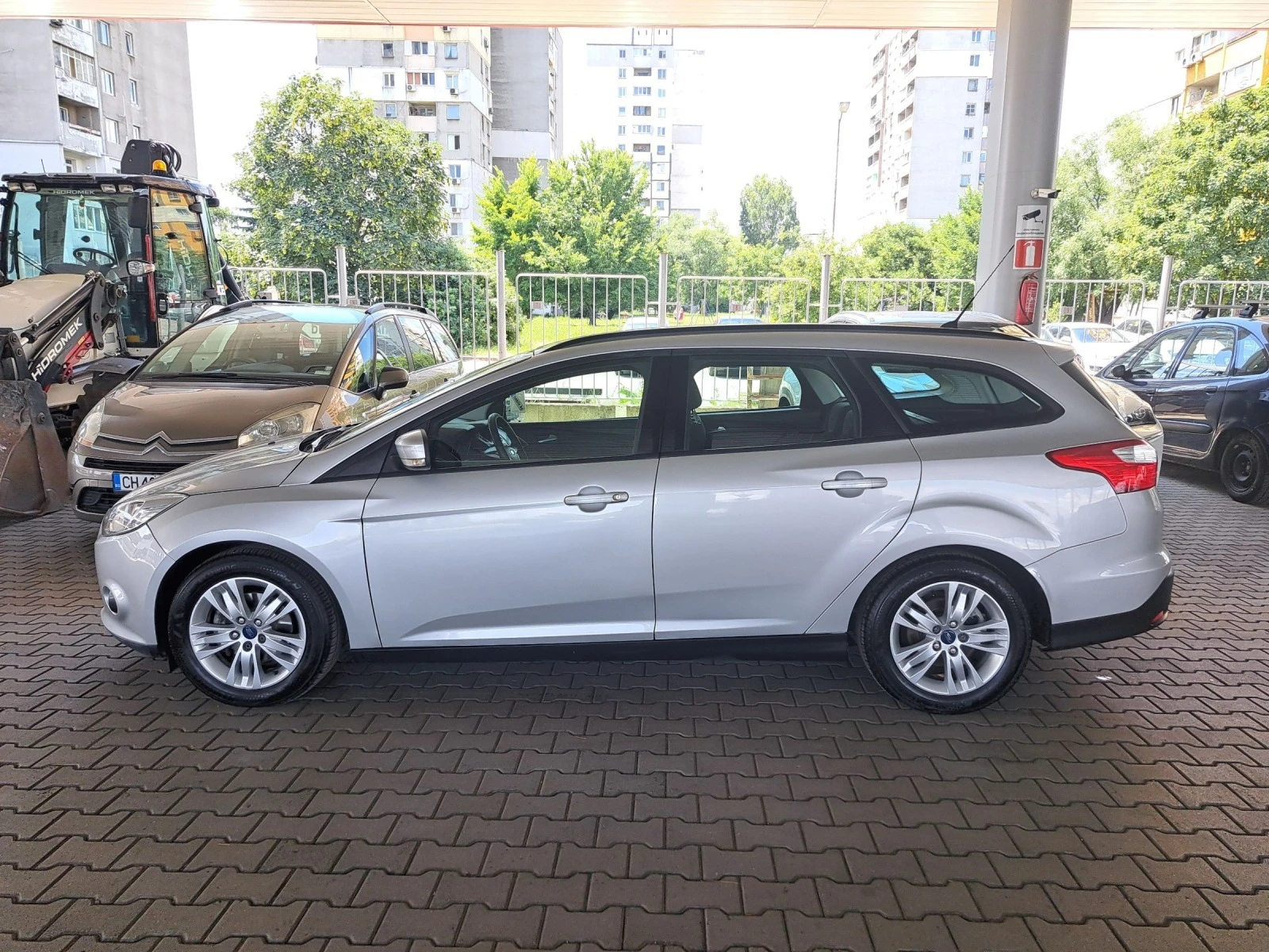 Ford Focus 1.6i 16v GPL ITALIA - изображение 4