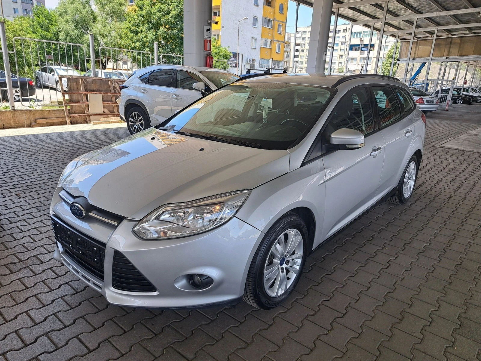 Ford Focus 1.6i 16v GPL ITALIA - [1] 