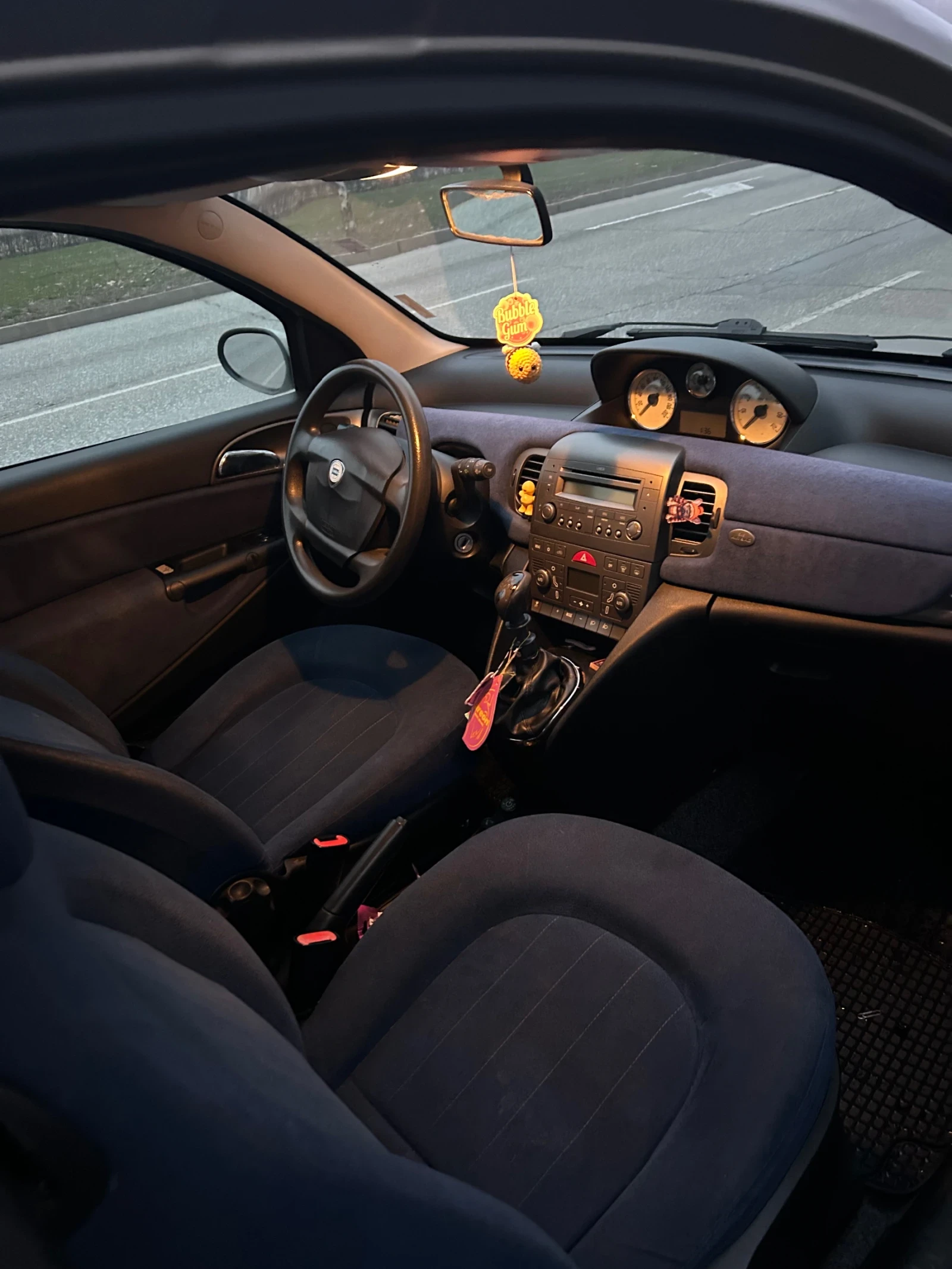 Lancia Ypsilon  - изображение 7
