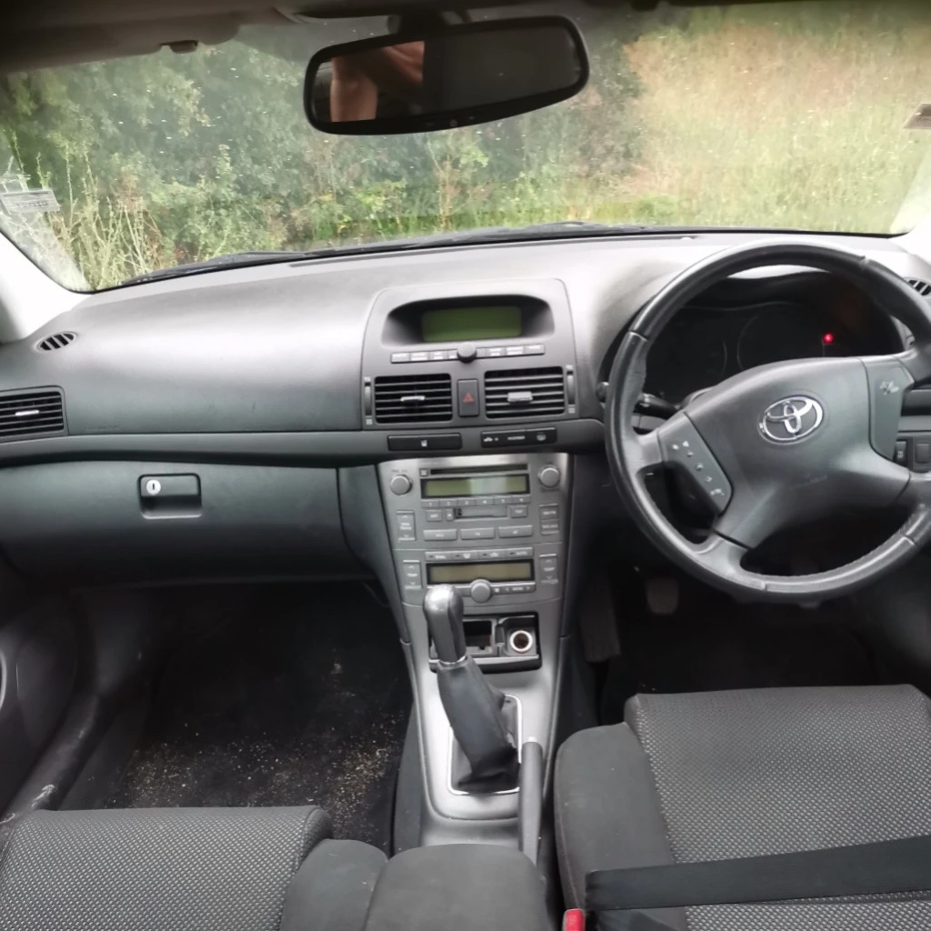 Toyota Avensis РЕНД - Над 700 Тойоти на части - изображение 4