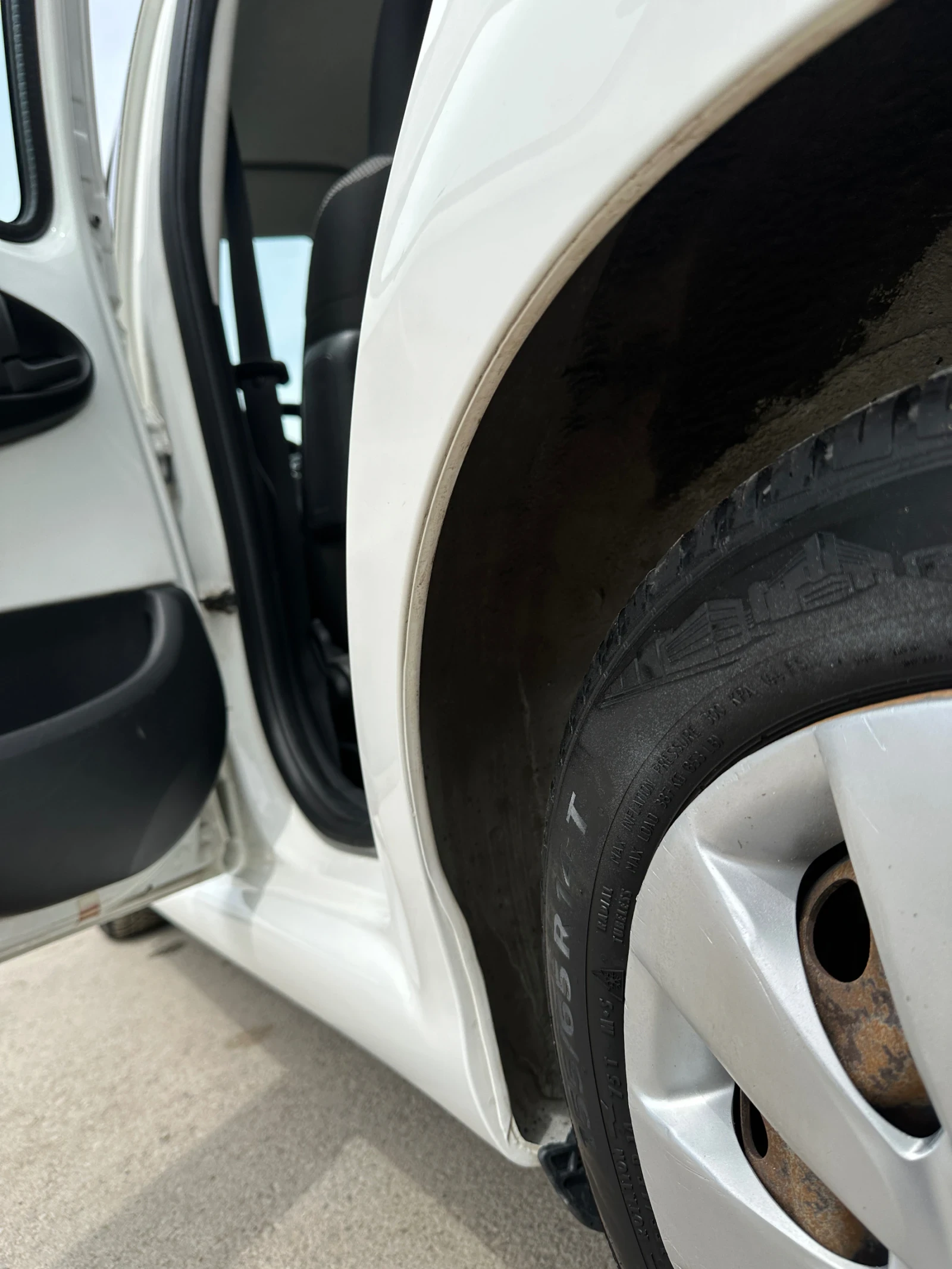 Toyota Aygo Автоматик - изображение 6