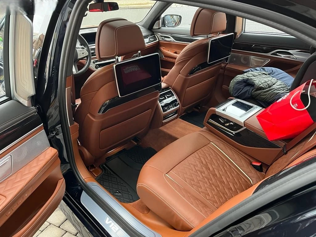 BMW 760 M xDrive - изображение 7