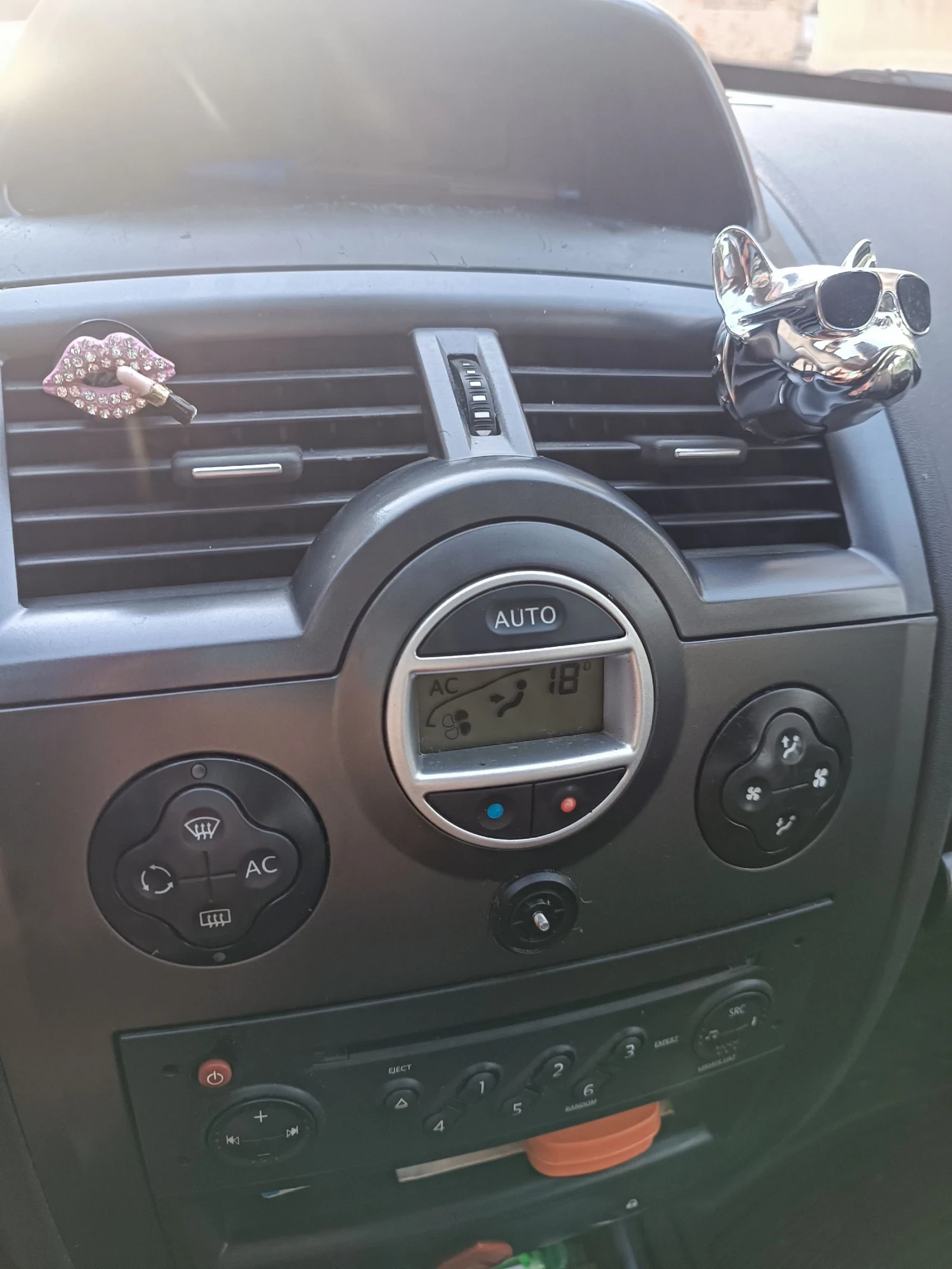 Renault Megane Classic 1.6 с ГАЗ - изображение 10