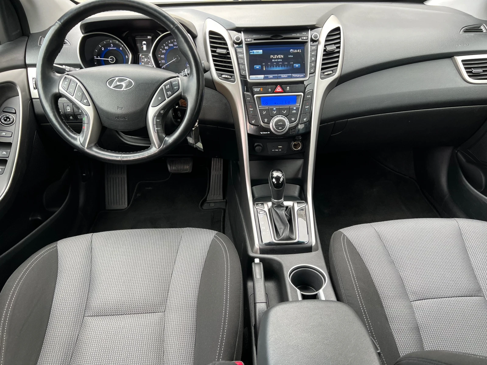 Hyundai I30 1.6CRDi,  | Mobile.bg   12