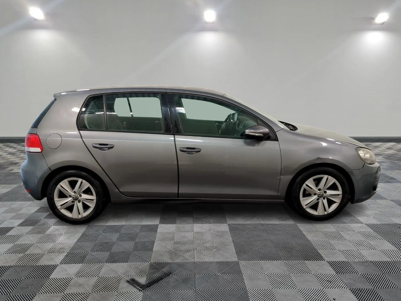 VW Golf GOLF 2.0 TDI 110  CONFORTLINE - изображение 3